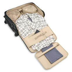 Briggs & Riley Business Cases|Garment Bags<Briggs & Riley 22" CARRY-ON 2-WHEEL GARMENT BAG Black