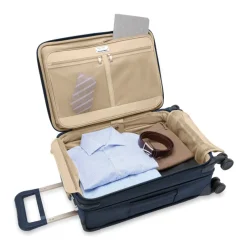 Briggs & Riley Rolling Spinner|Carry-on Luggage<Briggs and Riley Baseline BLU122CXSP Essential Carryon Spinner