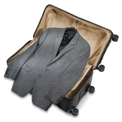 Briggs & Riley Rolling Spinner|Checked<Briggs and Riley Torq QUT232SP Extra Large Trunk Spinner Stealth