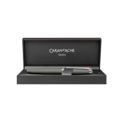 Caran D'Ache Fountain<Caran dAche LEMAN Grey Matte Fountain Pen | Altmen Luggage | Pen Sale