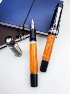 Delta Fountain<Dolce Vita Original Mid Size Fountain Pen 14K Nib