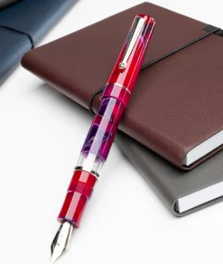 Delta Fountain<Duna Magenta Palladio Fountain Pen 14k Nib | Altman Luggage