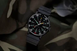 Luminox Men's Watches<Navy SEAL Original 3001 Heritage Dive Watch, 43 mm