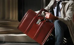 McKlein Business Cases<USA Morgan 83344 Brown 17 Litigator Laptop Brief
