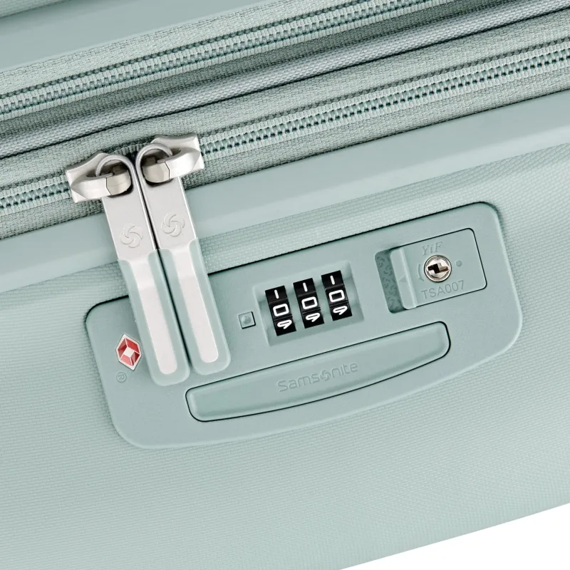 Samsonite Rolling Spinner|Hardside Luggage<Elevation Plus 22x14x9 Spinner Carry on | Altman Luggage