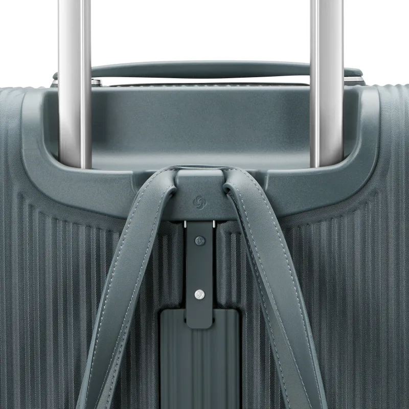 Samsonite Softside|Carry-on Luggage<Silhouette 18 Softside Carry-On Spinner