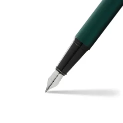Sheaffer Fountain<300 Matte Green Fountain Pen With Black Trims